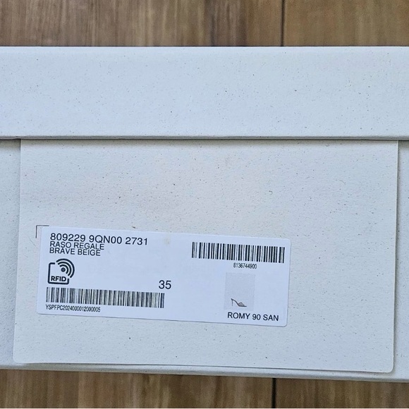 YSL Women's Beige Slip On Heels with Gold Accents size 35 - Picture 7 of 7